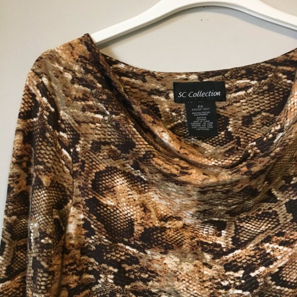 Snakeskin Print Fitted + Lined Long Sleeve Top - Picture 3 of 15